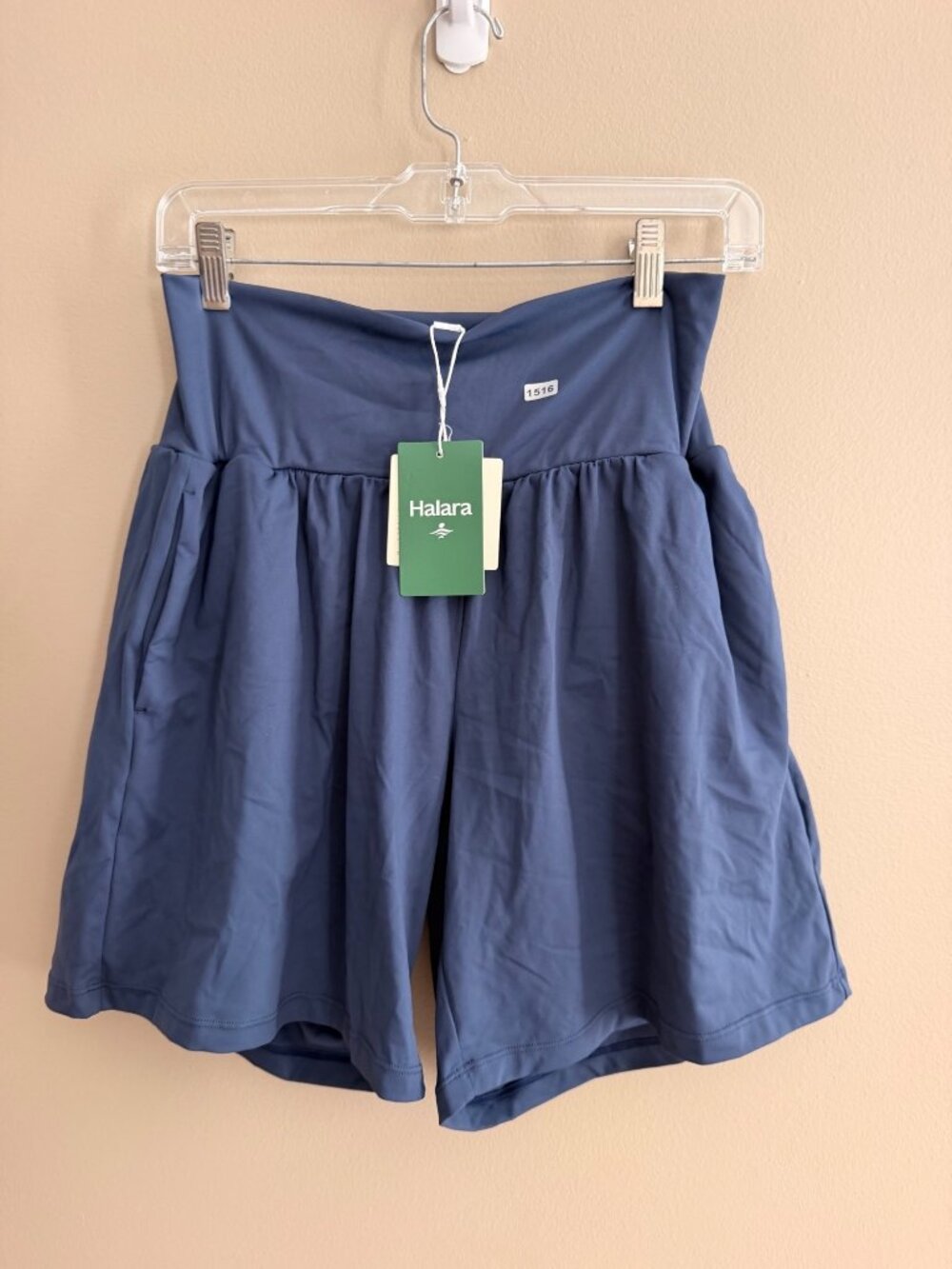 Halara L Airy Breathable Sweat-Absorbing Athletic Shorts Cool To Touch Size L Bl